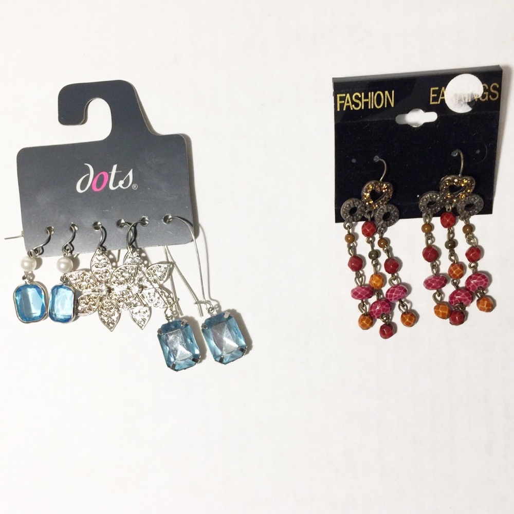🌸 Four sets of Earrings!